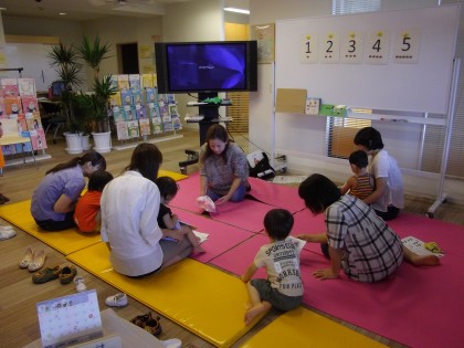 保険サロン名古屋黒川店　えいごあそびセミナー（9/10）