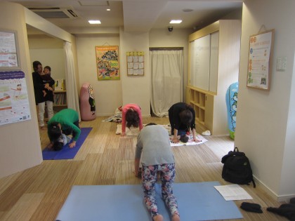 保険サロン名古屋守山店　「産後ママの為のヨガセミガー♪♪」